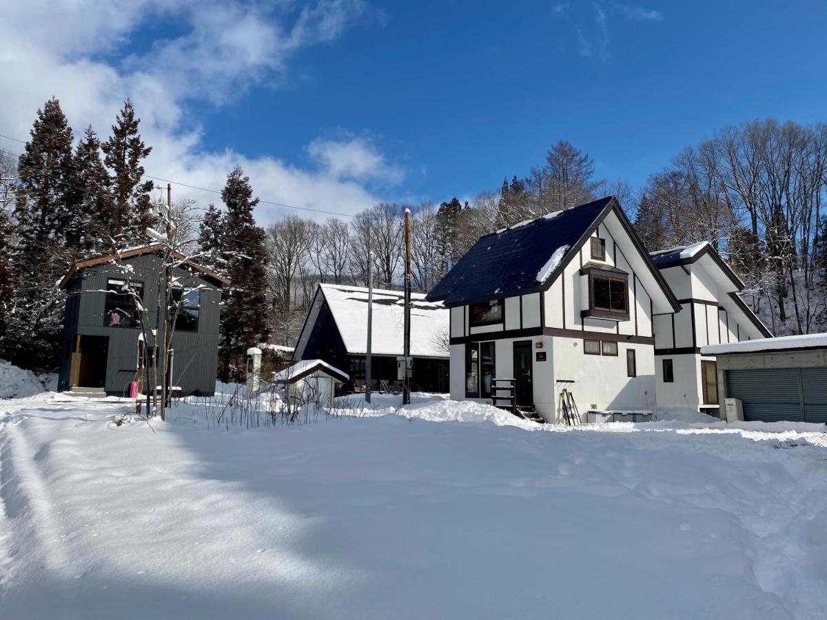 Zen Chalets Hakuba Bagian luar foto